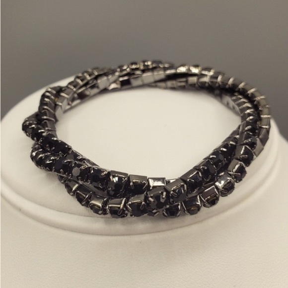 🌺NEW‼️SWAROVSKY CRYSTAL BLACK W/ GUNMETAL BRACELET - BRAIDED & STRETCHY NWOT - Picture 2 of 7